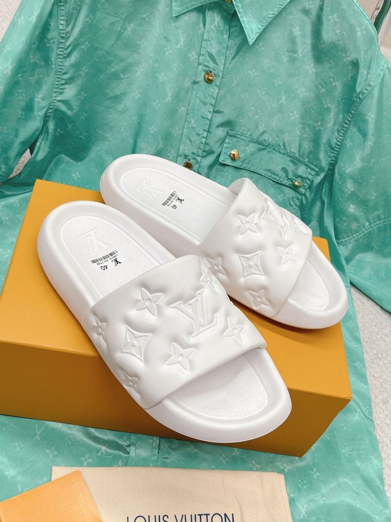 Louis Vuitton Slippers